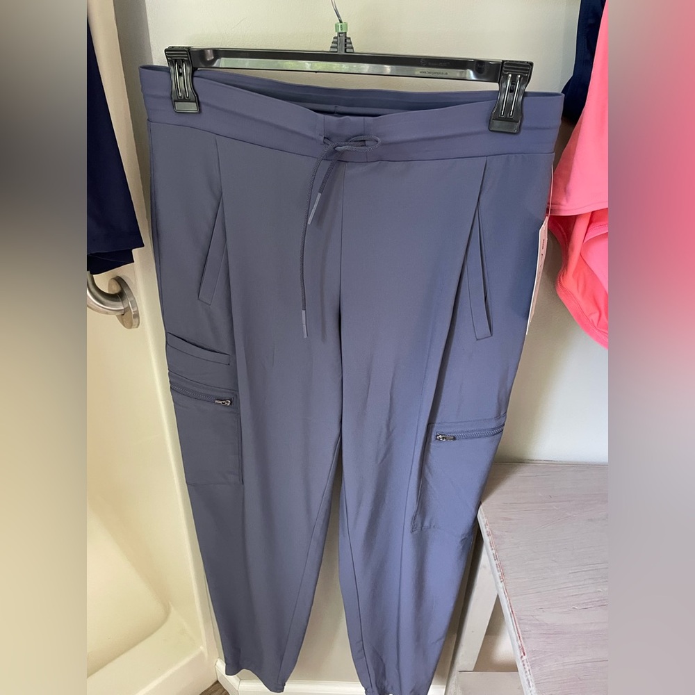 Athleta women’s venture pant